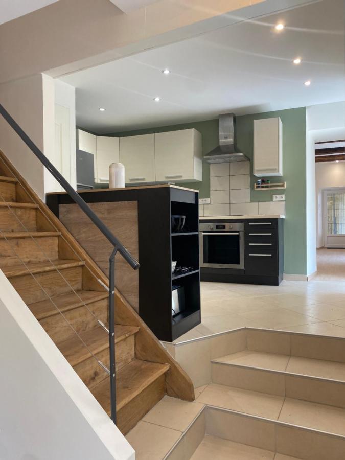 Gite 4 Etoiles - La Maison De Paul Coussergues Экстерьер фото