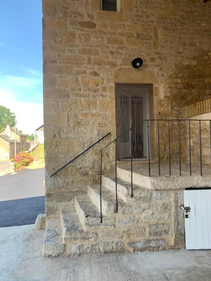 Gite 4 Etoiles - La Maison De Paul Coussergues Экстерьер фото